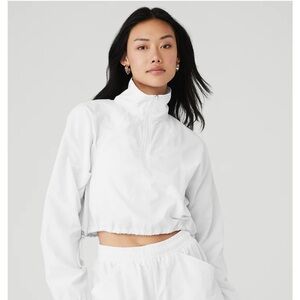 Alo Cropped White Pullover